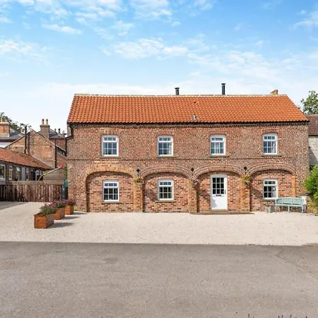 Willerby Grange Farm 펜션